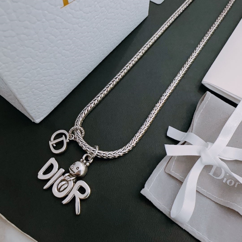 chr1st1an D10r necklaces